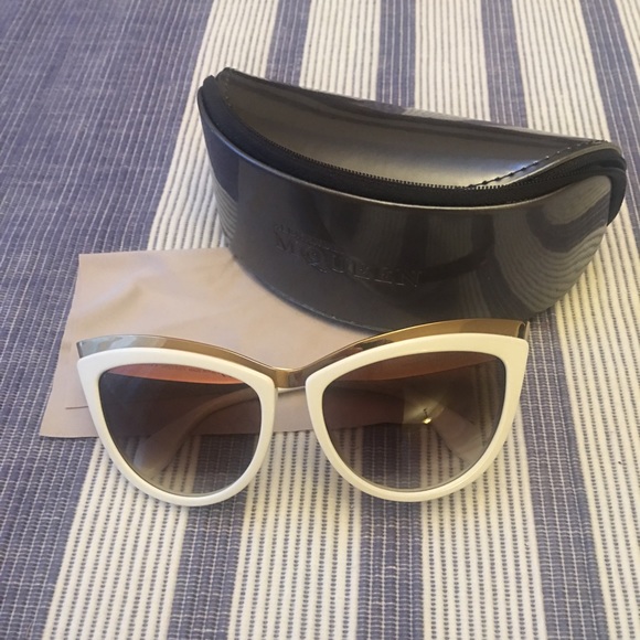 Alexander McQueen Accessories - Alexander McQueen sunglasses